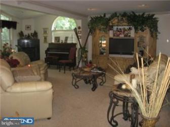 17 Joseph's Way Shillington, PA 19607 - Photo 8 of 12 Great Room