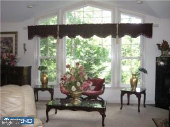 17 Joseph's Way Shillington, PA 19607 - Photo 9 of 12 Great Room