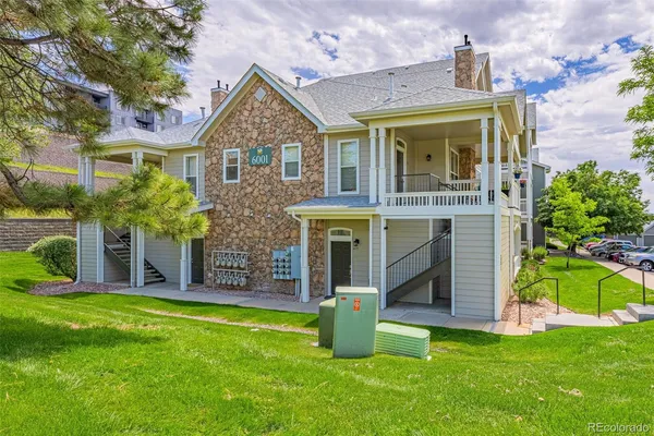 $299,000 | 6001 Castlegate Drive West, Unit A11, Castle Rock, CO 80108