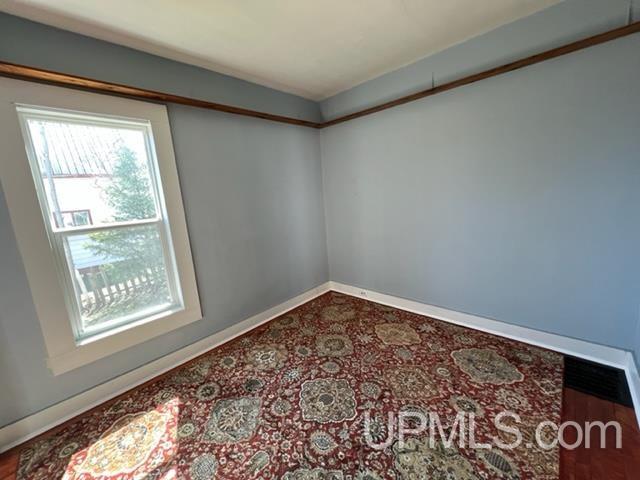 1084 Prospect Street Niagara, WI 54151 - Photo 4 of 21 Gallery Image 4