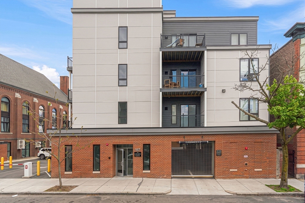 157 Chestnut Street, Unit 203 Chelsea, MA 02150 - Photo 30 of 31 front view of a building