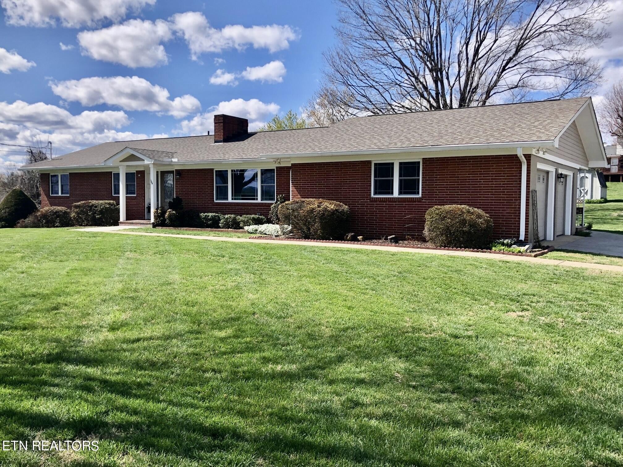 104 Timbercrest Drive Clinton, TN 37716 - Photo 2 of 59