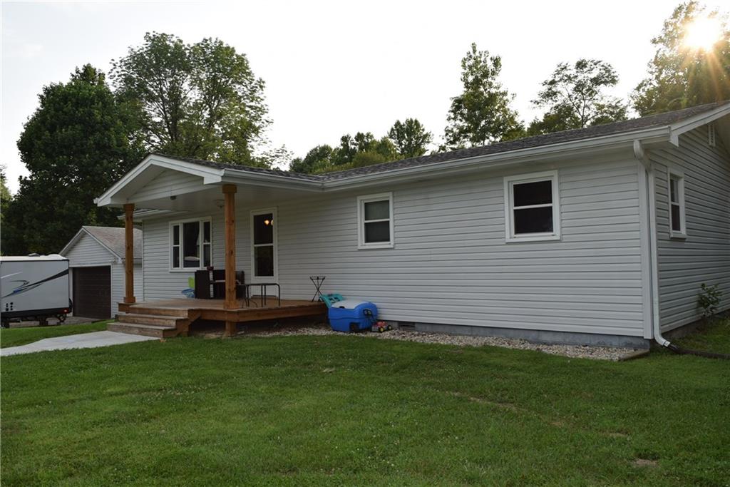 2120 South Conservation Club Road Morgantown, IN 46160 - Photo 4 of 29