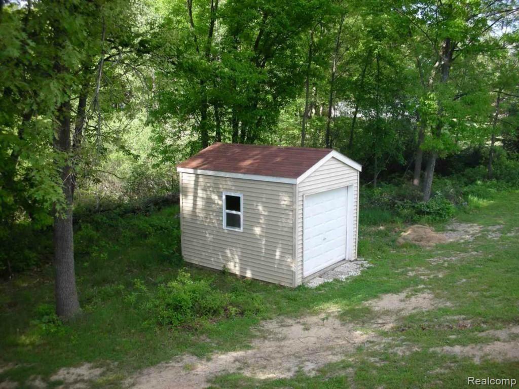 3400 Lippincott Road Lapeer, MI 48446 - Photo 22 of 26 DSCN6036.jpg
