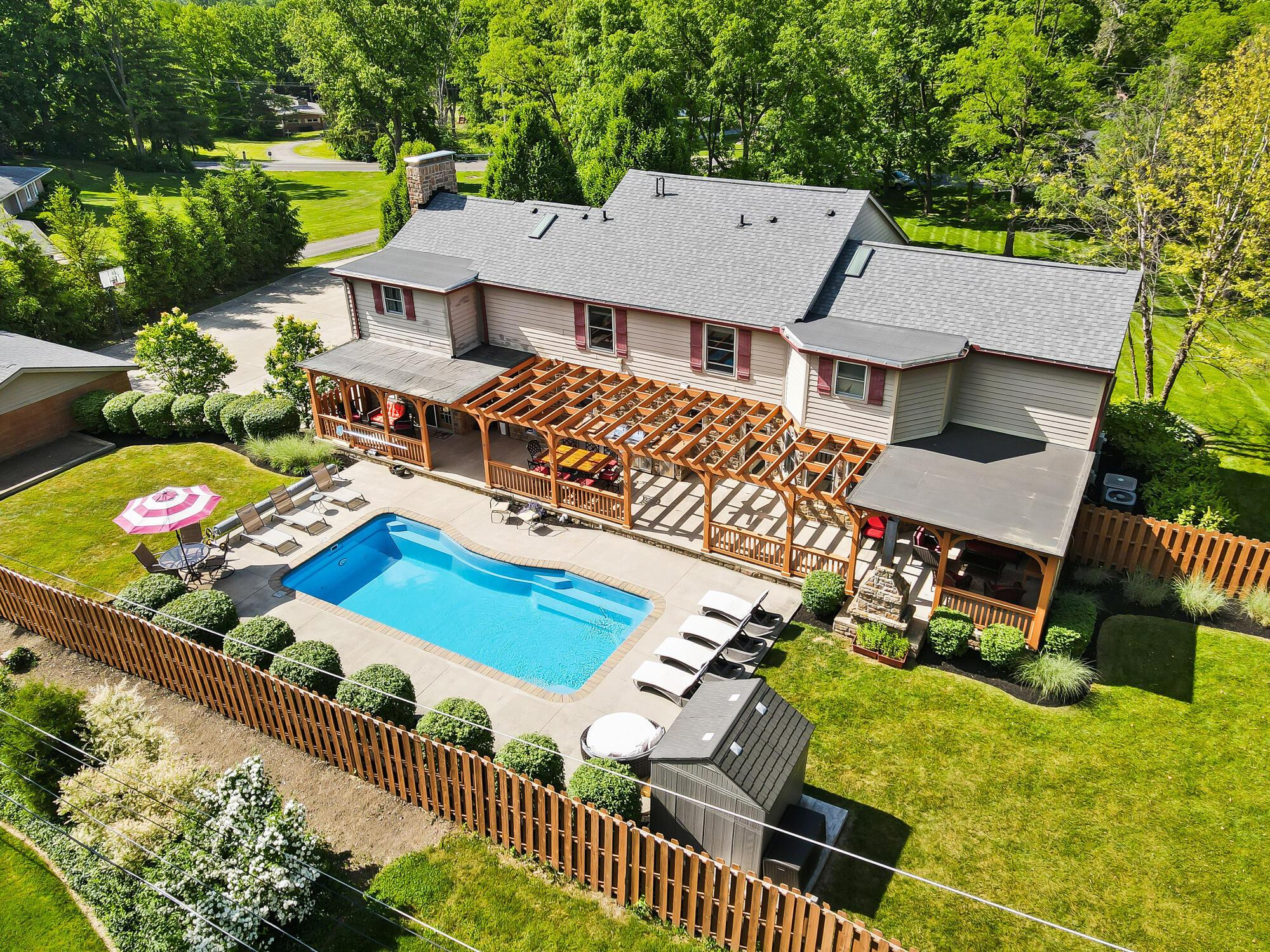 655 West Home Road Springfield, OH 45504 - Photo 2 of 75 0022
