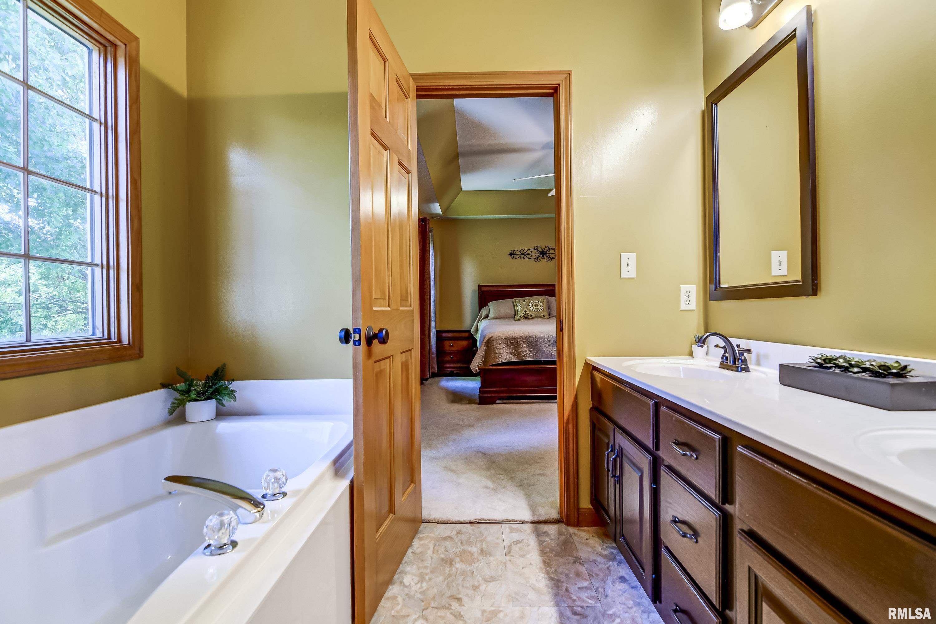 526 Eagle Ridge Drive Chatham, IL 62629 - Photo 22 of 36 Gallery Image 22