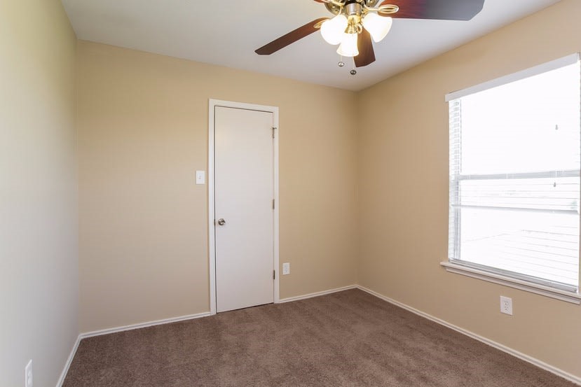 7134 Cheshire Park Road Houston, TX 77088 - Photo 8 of 17