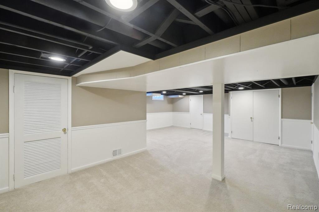 18122 Riverside Drive Beverly Hills, MI 48025 - Photo 29 of 41