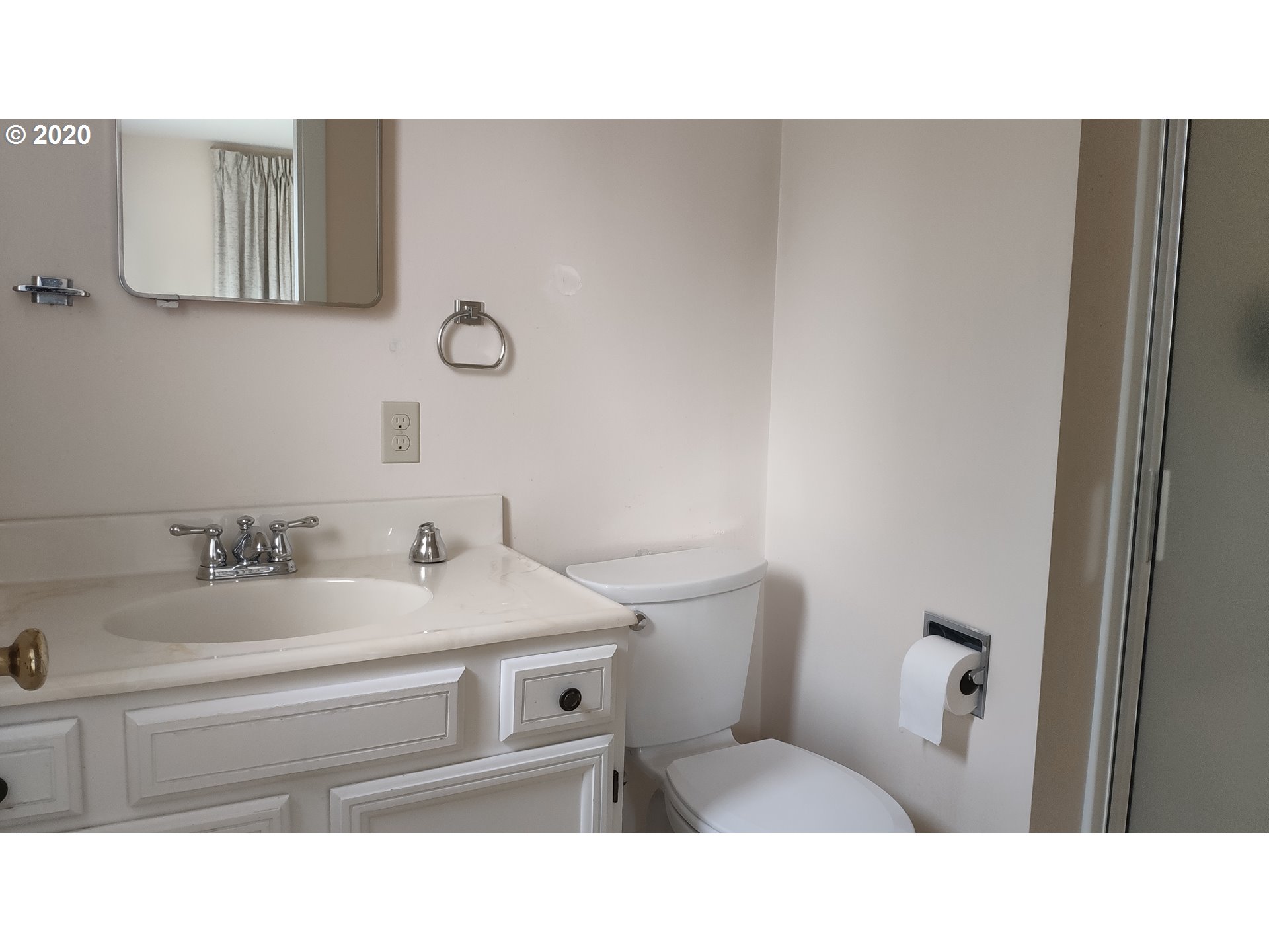 526 Meadow View Road Forest Grove, OR 97116 - Photo 14 of 20 Gallery Image 14