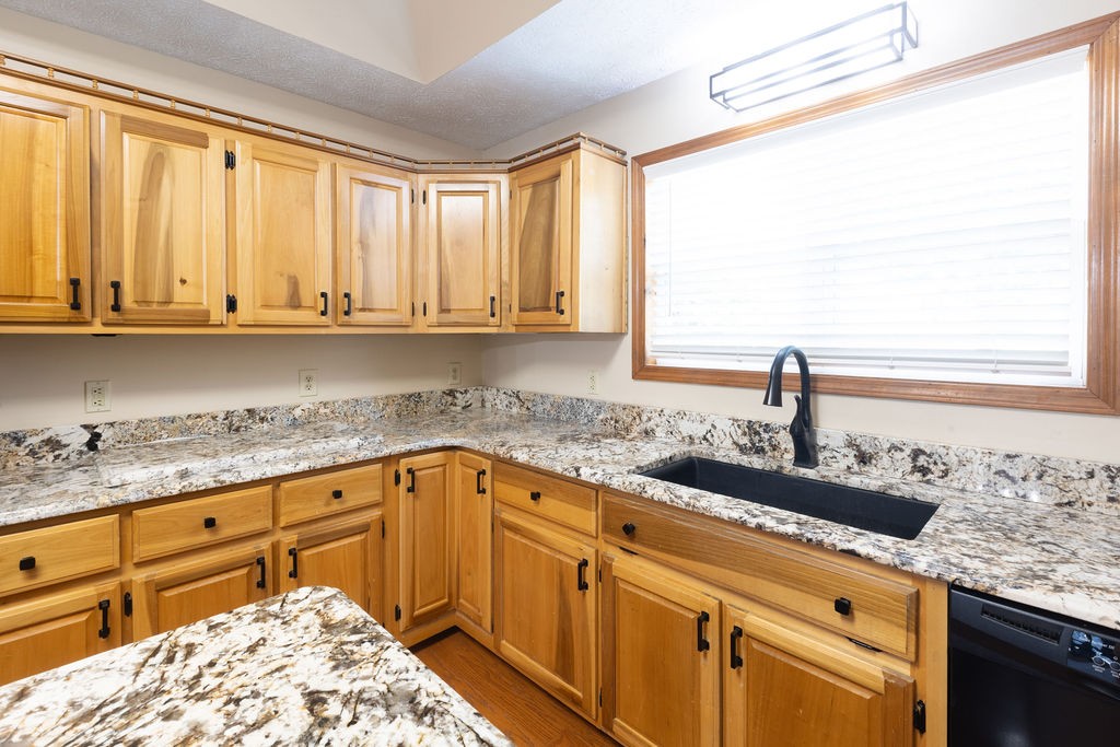 443 Pea Ridge Road Westmoreland, TN 37186 - Photo 9 of 37 Gallery Image 9