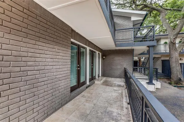 $198,000 | 10209 Regal Oaks Drive, Unit 112, Dallas, TX 75230