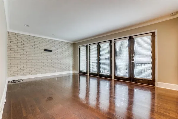 $198,000 | 10209 Regal Oaks Drive, Unit 112, Dallas, TX 75230