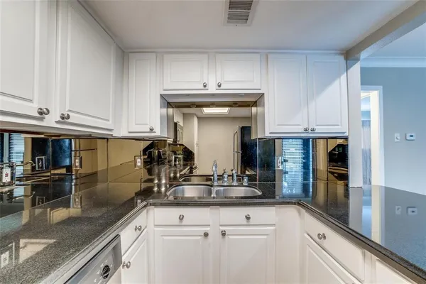 $198,000 | 10209 Regal Oaks Drive, Unit 112, Dallas, TX 75230