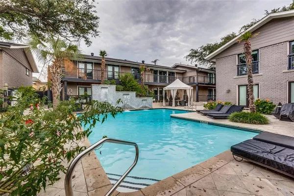 $198,000 | 10209 Regal Oaks Drive, Unit 112, Dallas, TX 75230