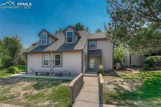 $280,000 | 310 Cobblestone Drive, Colorado Springs, CO 80906