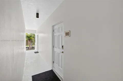 $590,000 | 3050 Northeast 48th Street, Unit 210, Fort Lauderdale, FL 33308