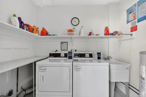 $590,000 | 3050 Northeast 48th Street, Unit 210, Fort Lauderdale, FL 33308