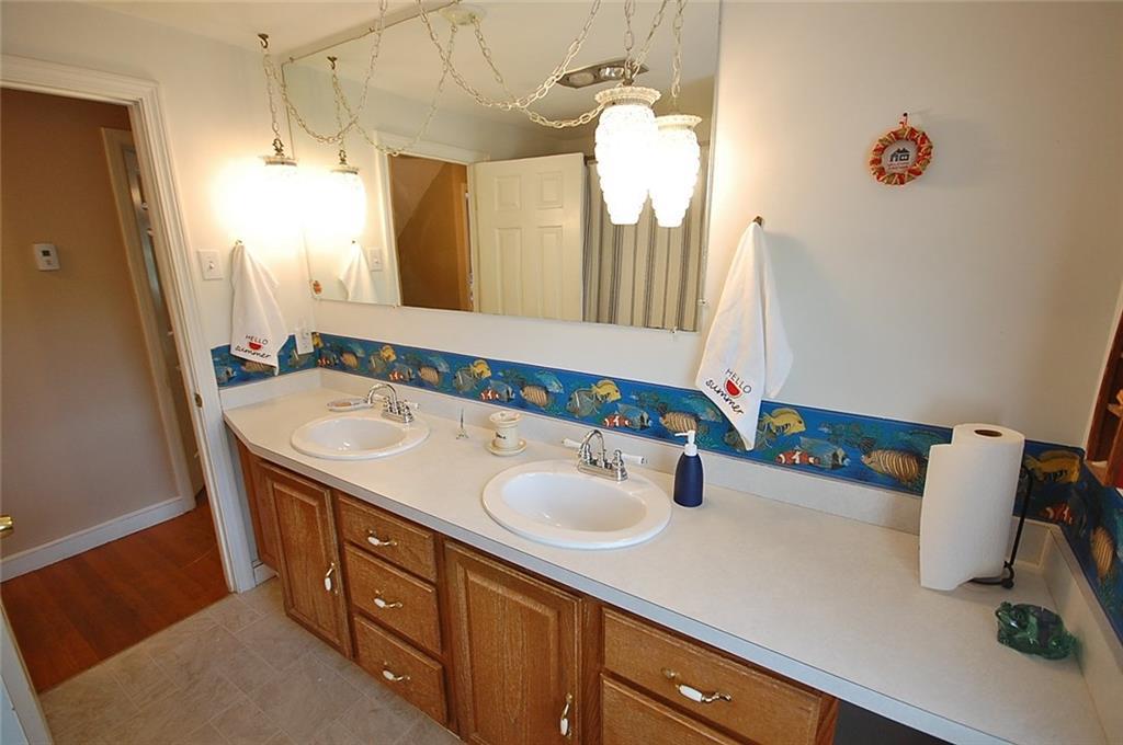 19 Carriage Road Cumberland Foreside, ME 04110 - Photo 15 of 35 Photo