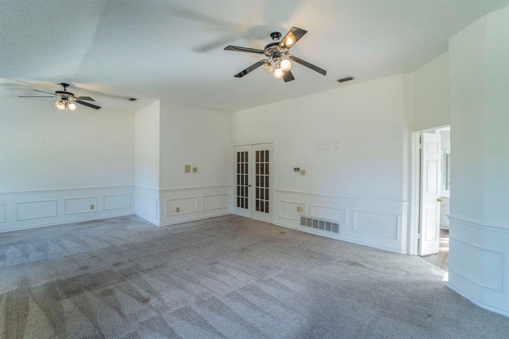 1240 Trinity Drive Benbrook, TX 76126 - Photo 15 of 33