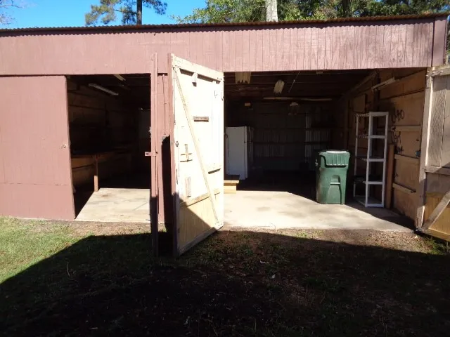 $1,195 | 7521 Old Highway 105 West, Conroe, TX 77304