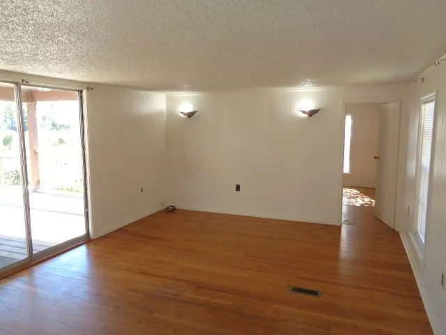 $1,195 | 7521 Old Highway 105 West, Conroe, TX 77304