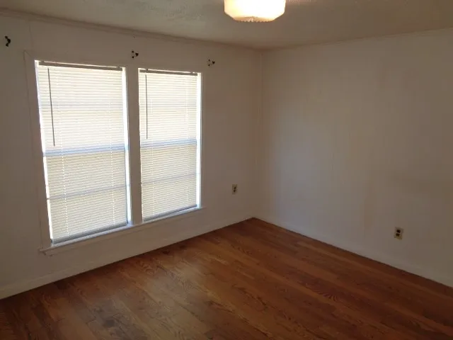 $1,195 | 7521 Old Highway 105 West, Conroe, TX 77304