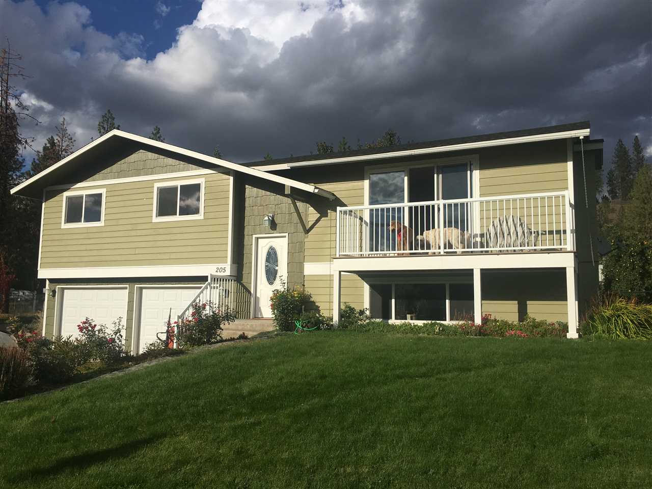 205 East Shore Road Nine Mile Falls, WA 99026 - Photo 1 of 20 Gallery Image 1