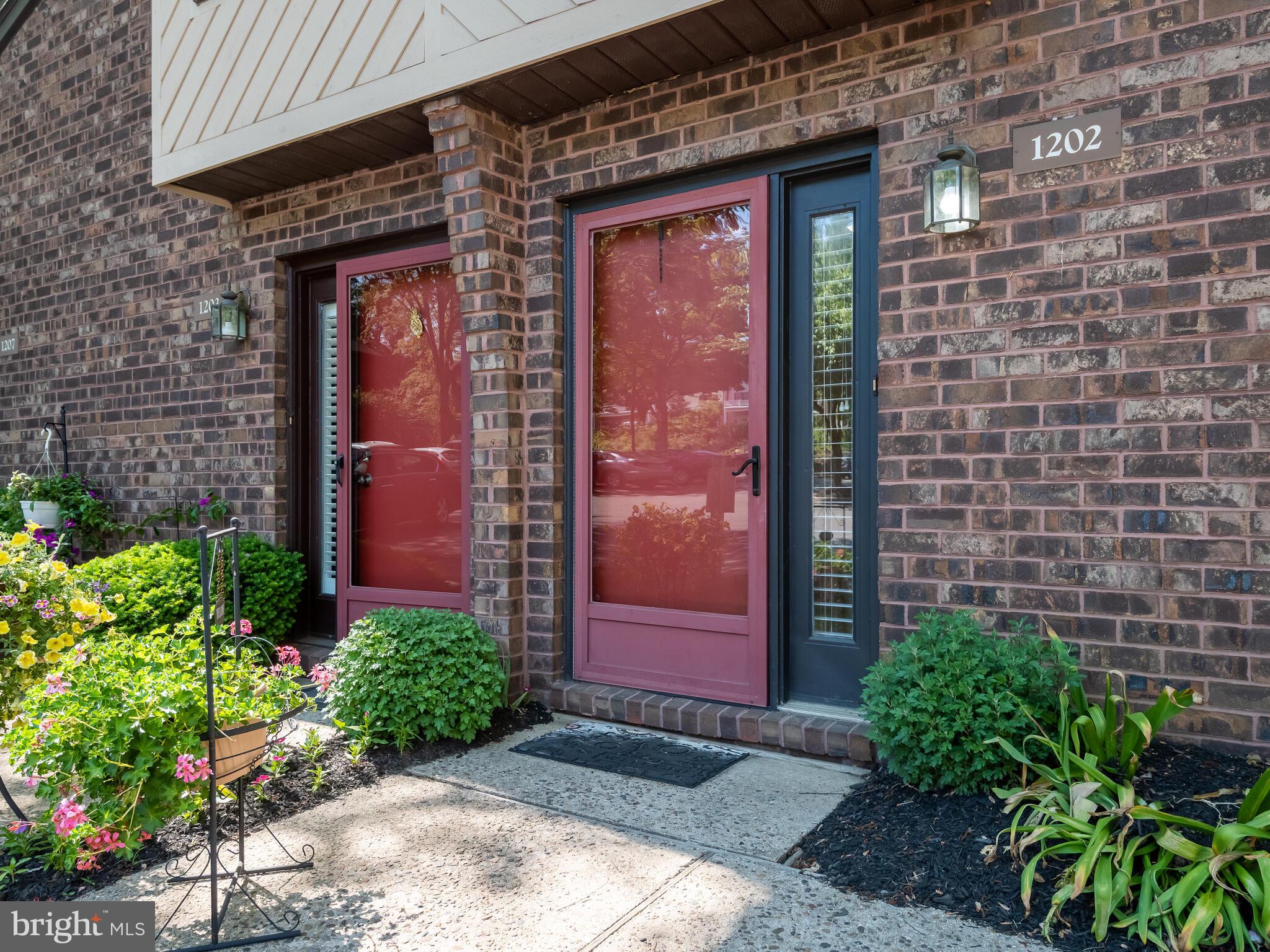 1202 Mountainview Drive Chesterbrook, PA 19087 - Photo 3 of 34