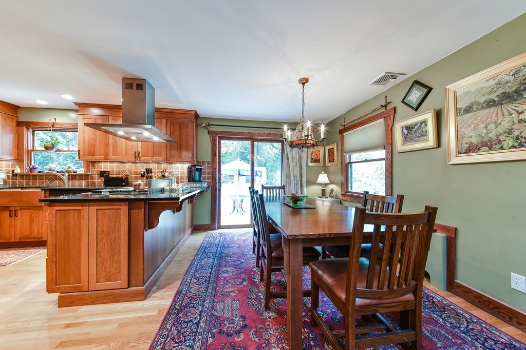 19 Francis Road Wellesley, MA 02482 - Photo 7 of 15
