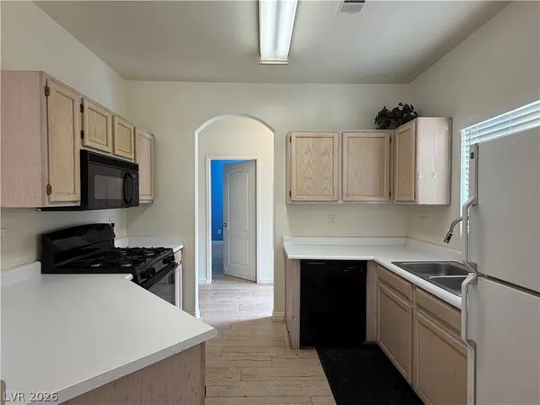 $1,150 | 5525 West Flamingo Road, Unit 2016, Las Vegas, NV 89103