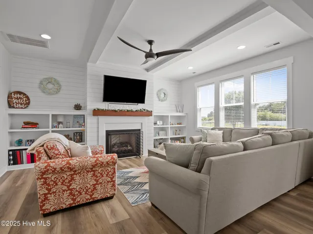 $607,000 | 208 Coastline Circle, Cedar Point, NC 28584