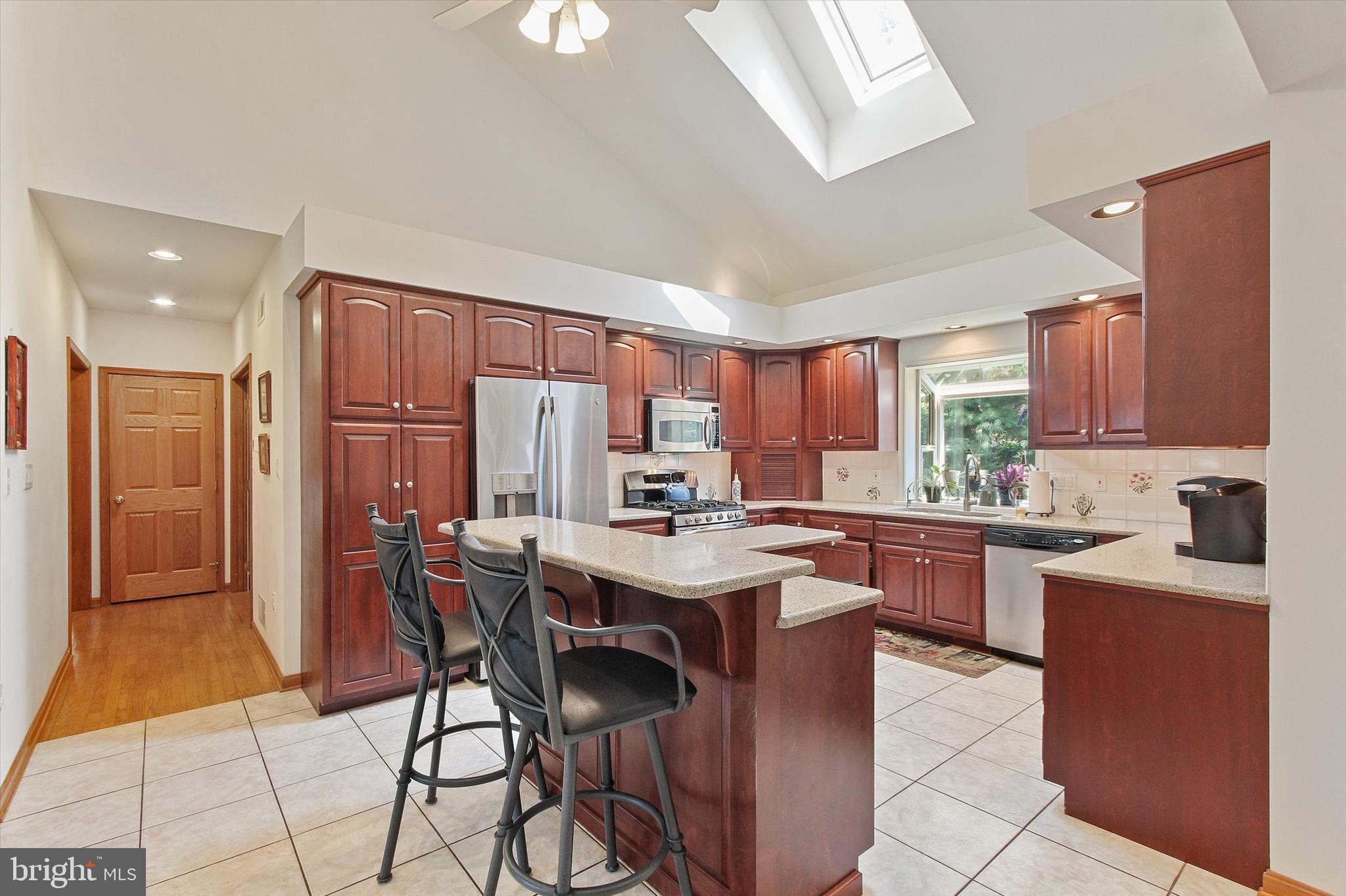 401 Campus Road Elizabethtown, PA 17022 - Photo 10 of 43 Kitchen