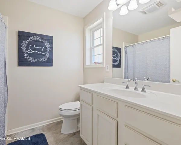 $340,000 | 408 Beth Drive, Franklin, LA 70538