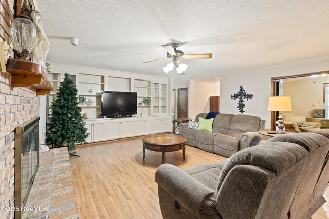 $340,000 | 408 Beth Drive, Franklin, LA 70538