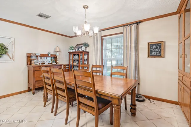 $340,000 | 408 Beth Drive, Franklin, LA 70538