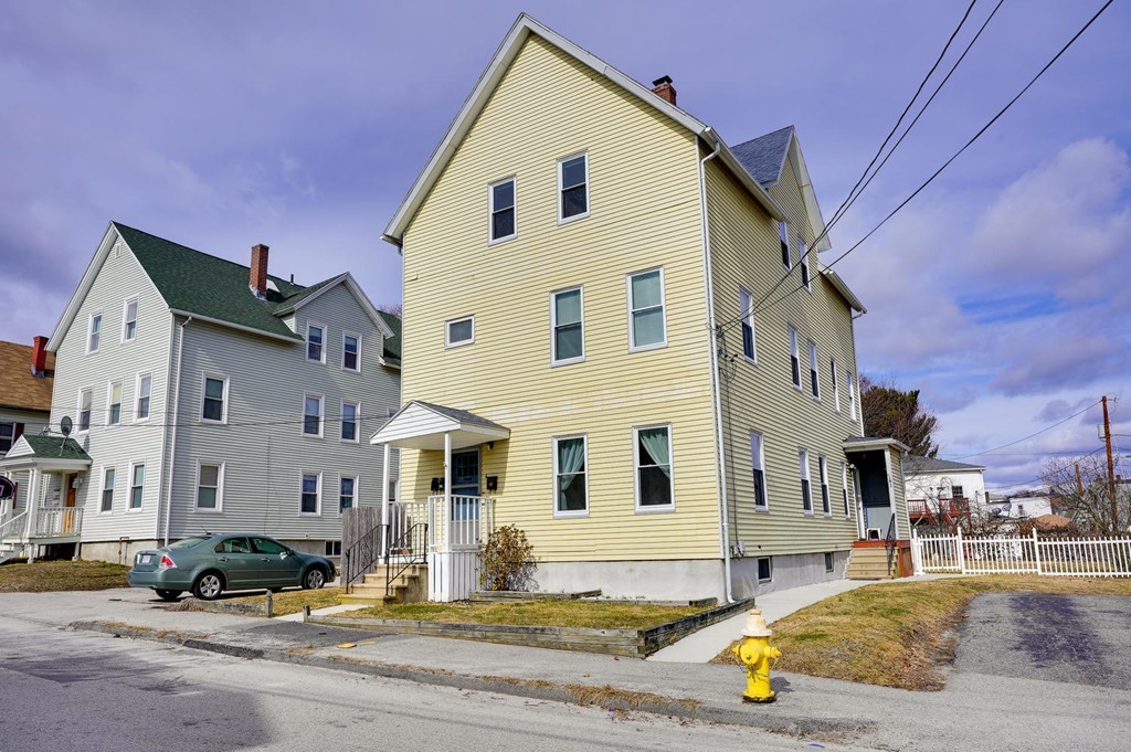 6 Ekman Street Worcester, MA 01607 - Photo 1 of 26 Gallery Image 1