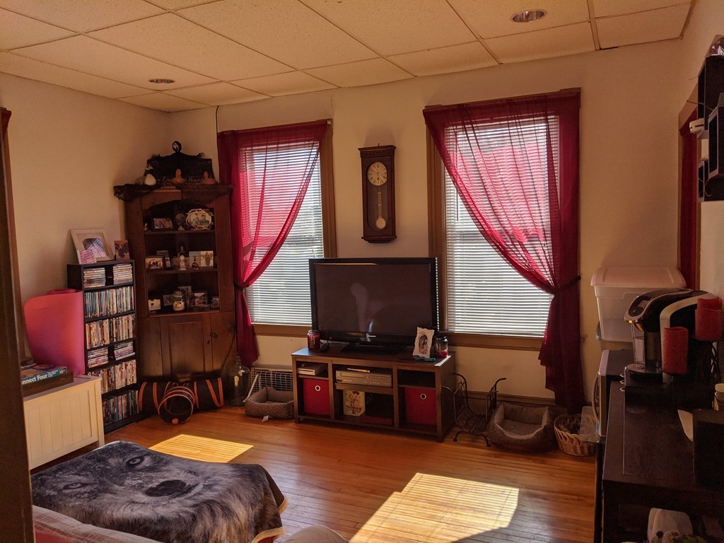 6 Ekman Street Worcester, MA 01607 - Photo 7 of 26 Gallery Image 7