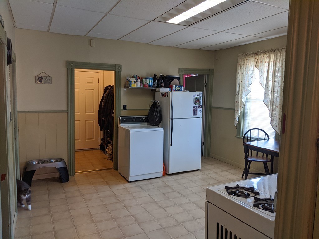 6 Ekman Street Worcester, MA 01607 - Photo 8 of 26 Gallery Image 8