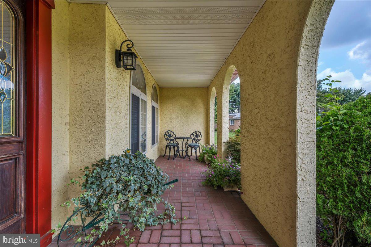 50 Wayside Road Berlin, NJ 08009 - Photo 2 of 35 Charming porch with inviting arches.