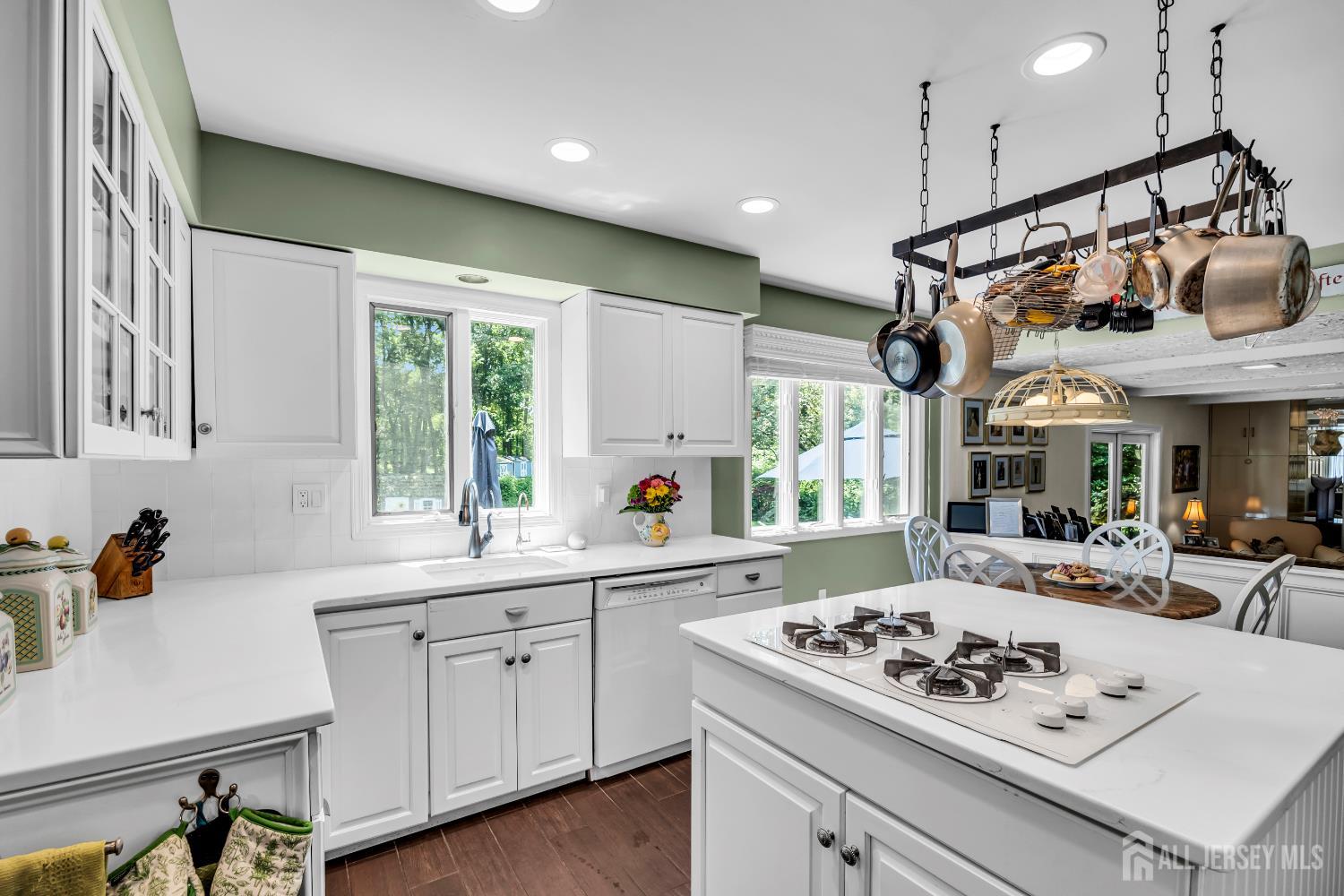 10 Margie Road East Brunswick, NJ 08816 - Photo 12 of 48