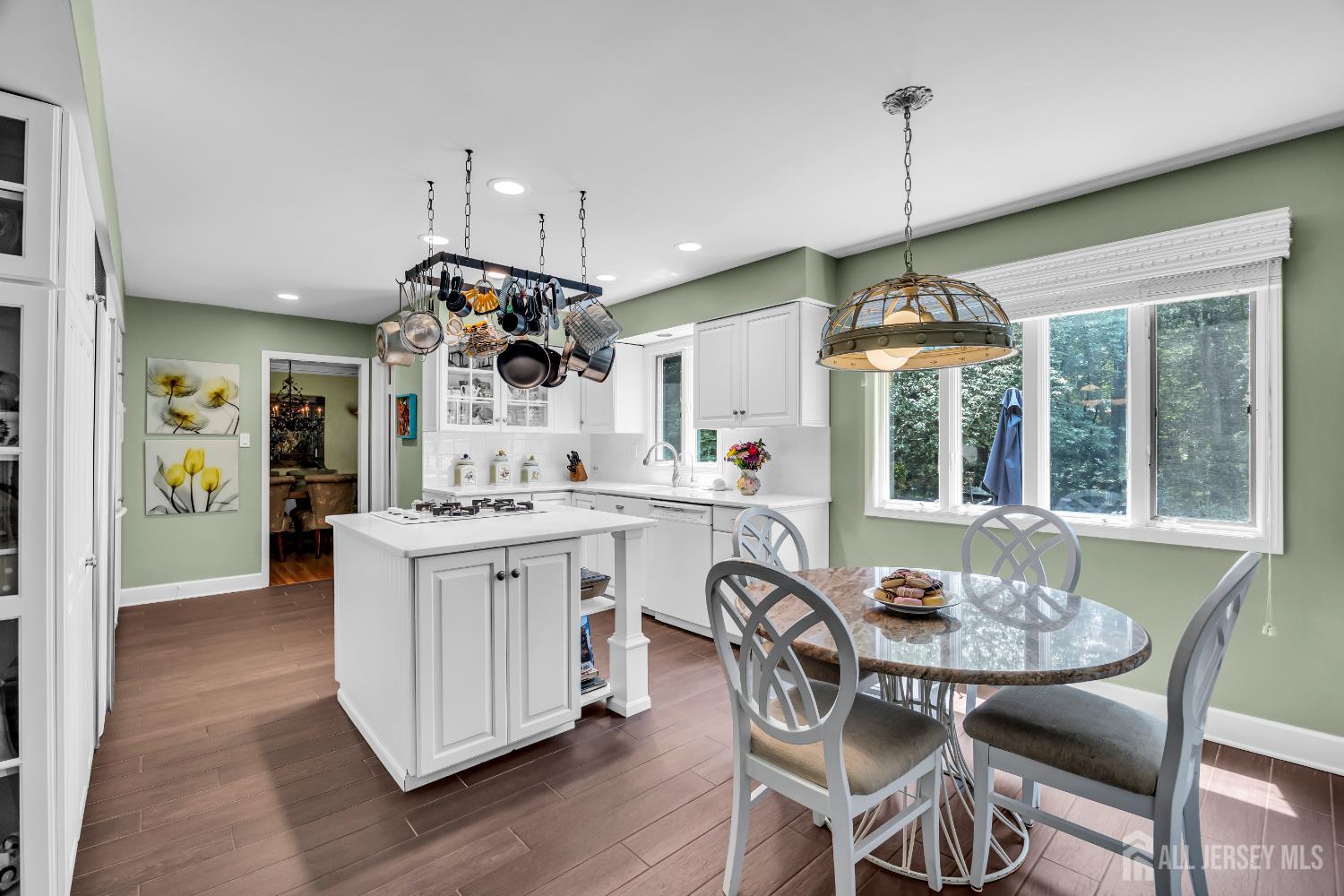 10 Margie Road East Brunswick, NJ 08816 - Photo 17 of 48