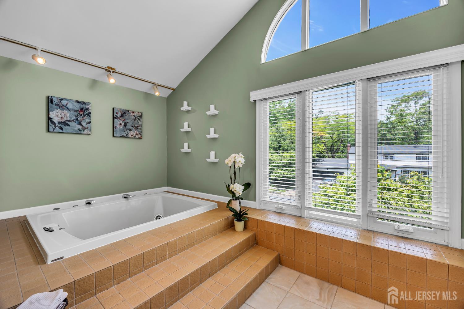 10 Margie Road East Brunswick, NJ 08816 - Photo 22 of 48