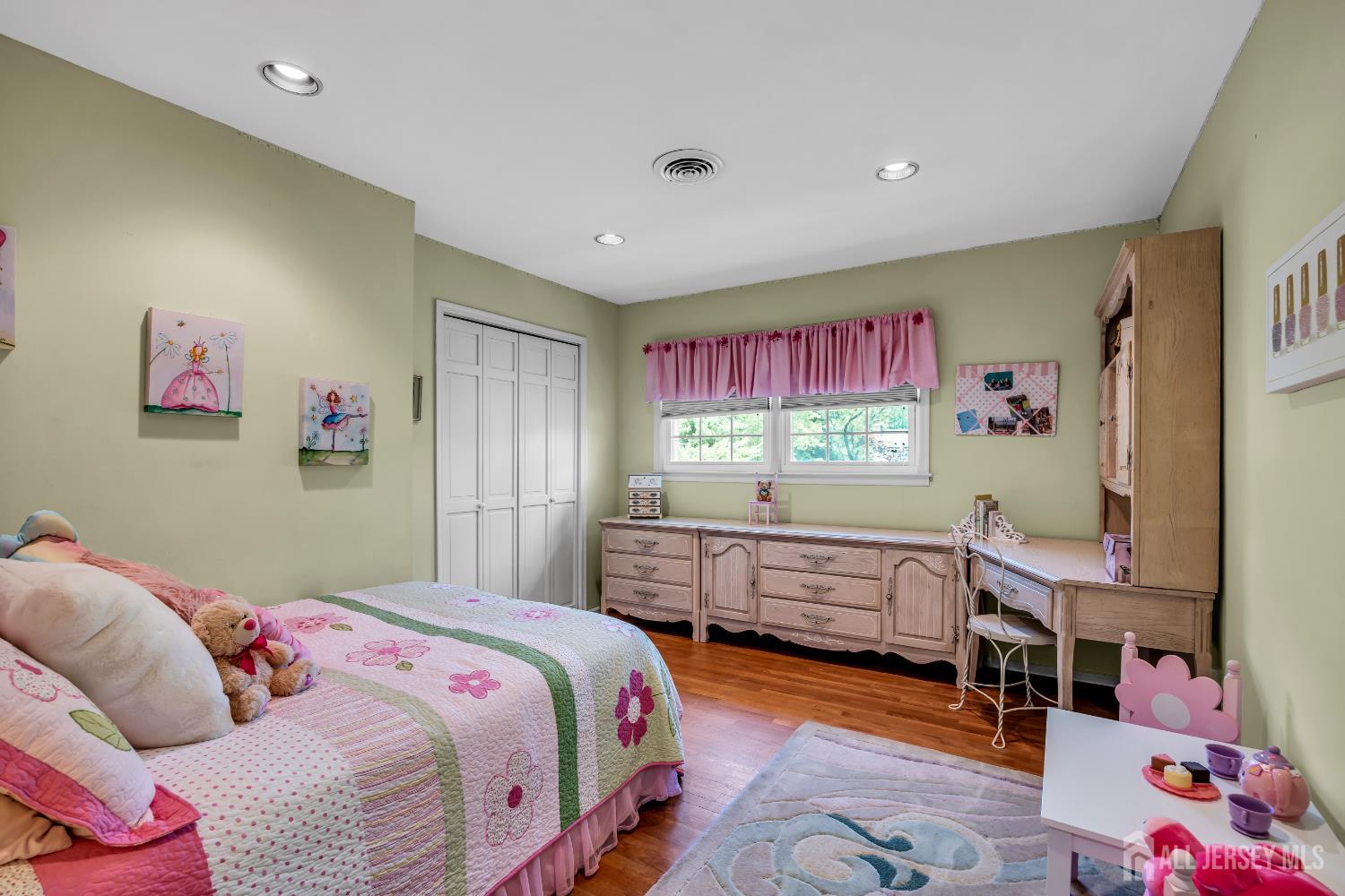 10 Margie Road East Brunswick, NJ 08816 - Photo 28 of 48