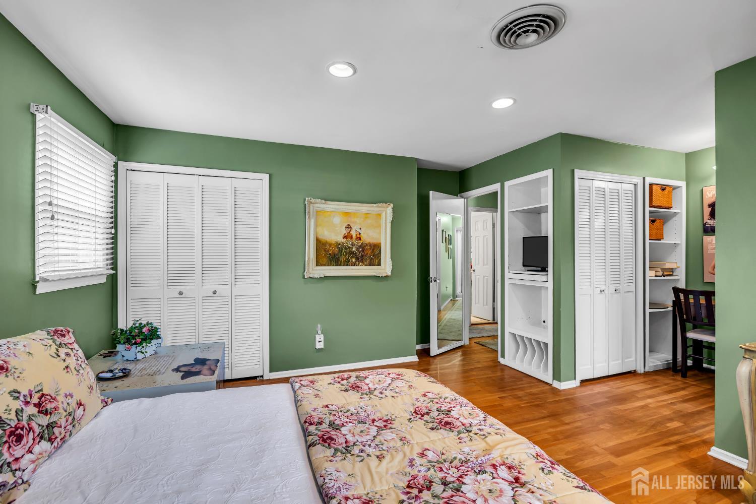 10 Margie Road East Brunswick, NJ 08816 - Photo 31 of 48