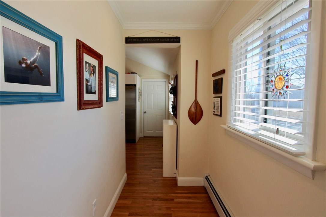 17 Phillips Avenue Middletown, RI 02842 - Photo 13 of 39