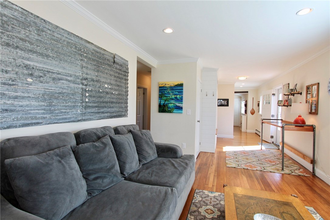 17 Phillips Avenue Middletown, RI 02842 - Photo 7 of 39