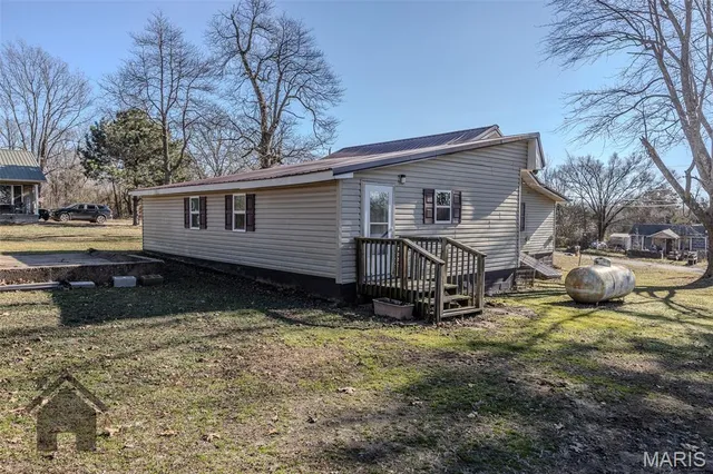 $135,000 | 210 Hawkins Avenue, Crocker, MO 65452