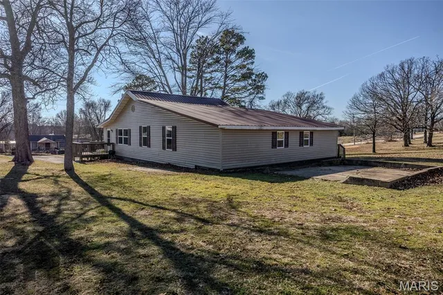 $135,000 | 210 Hawkins Avenue, Crocker, MO 65452