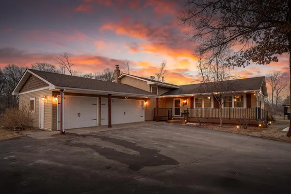 $995,000 | 32114 152nd Street Northwest, Princeton, MN 55371
