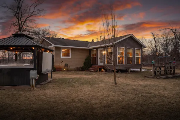 $995,000 | 32114 152nd Street Northwest, Princeton, MN 55371